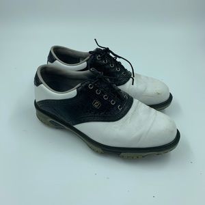 FootJoy DryJoys Tour golf shoes